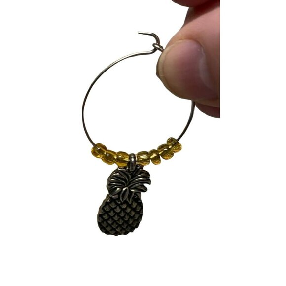 Wine Glass Markers, 6 Piece Multicolor and Silver tone - Picture 3 of 3